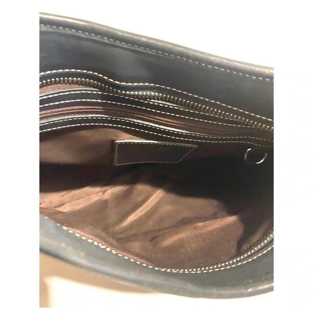 Coach vintage navy blue leather shoulder handbag